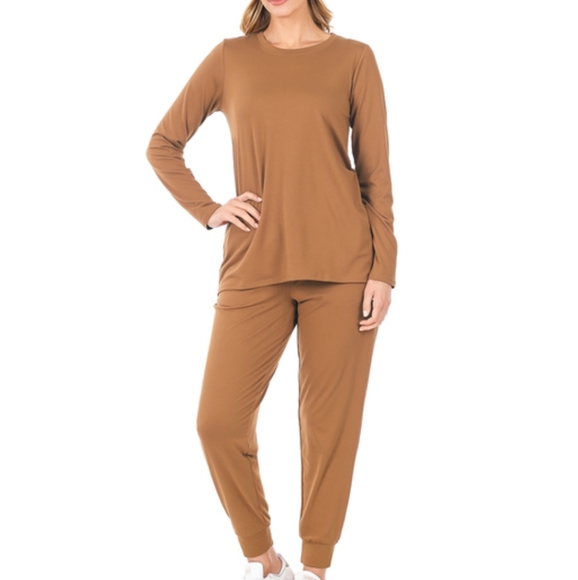 Cute and Comfy Jogger Set Camel - Picture 2 of 3